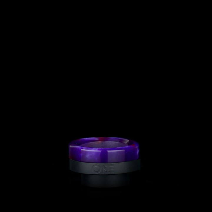 One Tip (Black Base) District F5ve